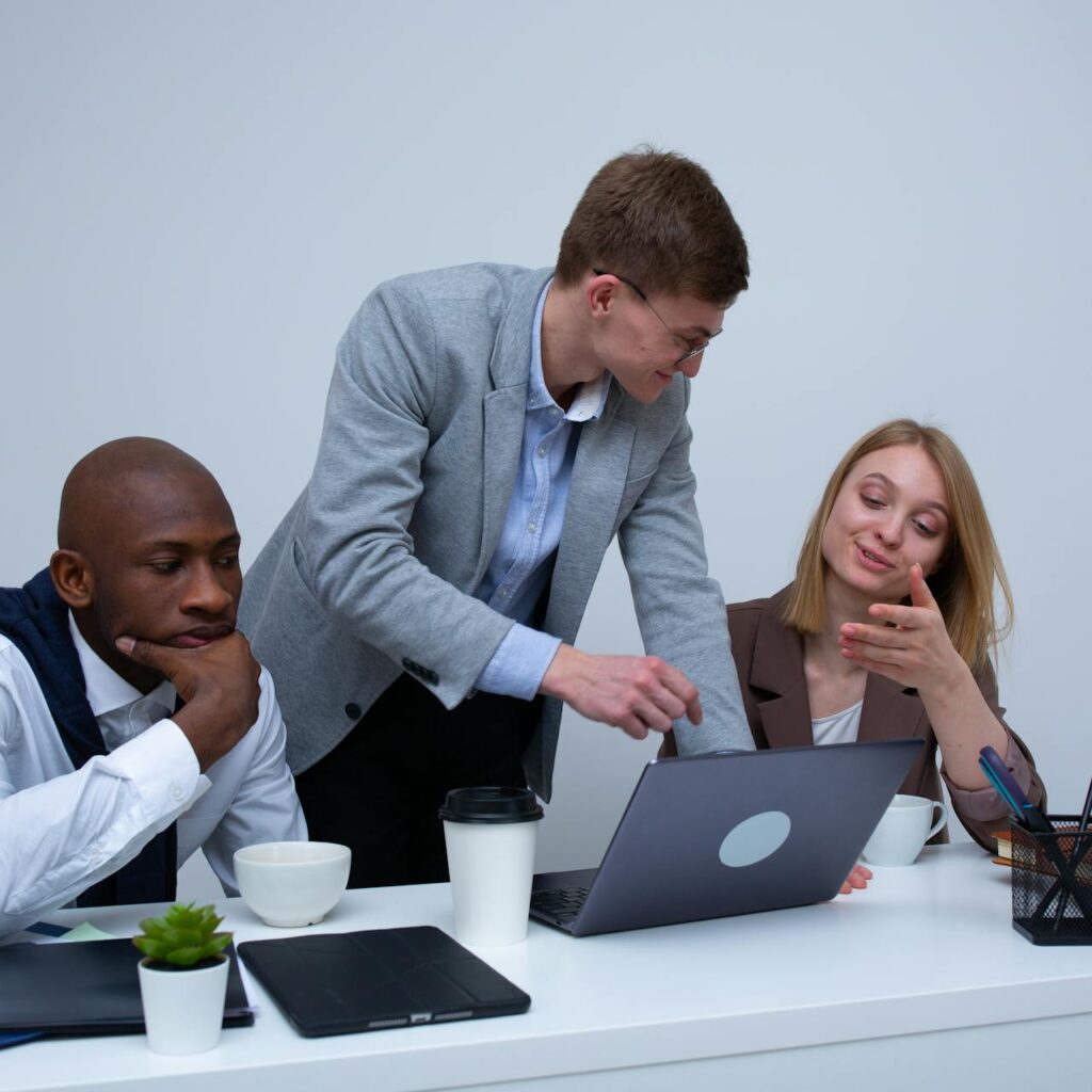 كيف أصبحت المسوق المتعدد أفضل شركة تسويق رقمي في مصر 2025